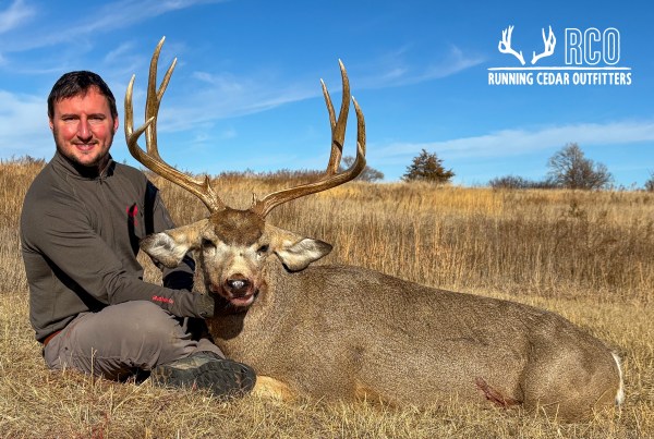 Mule Deer – Running Cedar Outfitters